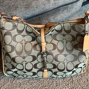 Coach Signature Hampton Clip Purse A2K-6091 Khaki